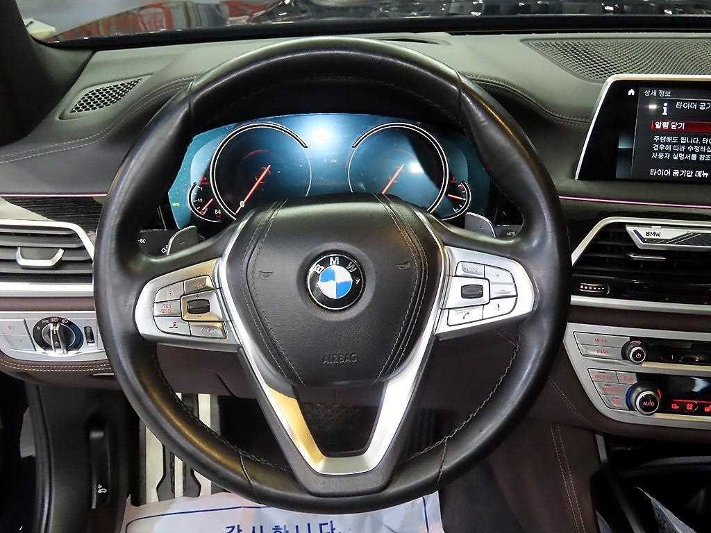 BMW 7시리즈 7시리즈 (G11) 740Ld xDrive M 스포츠 이미지 8