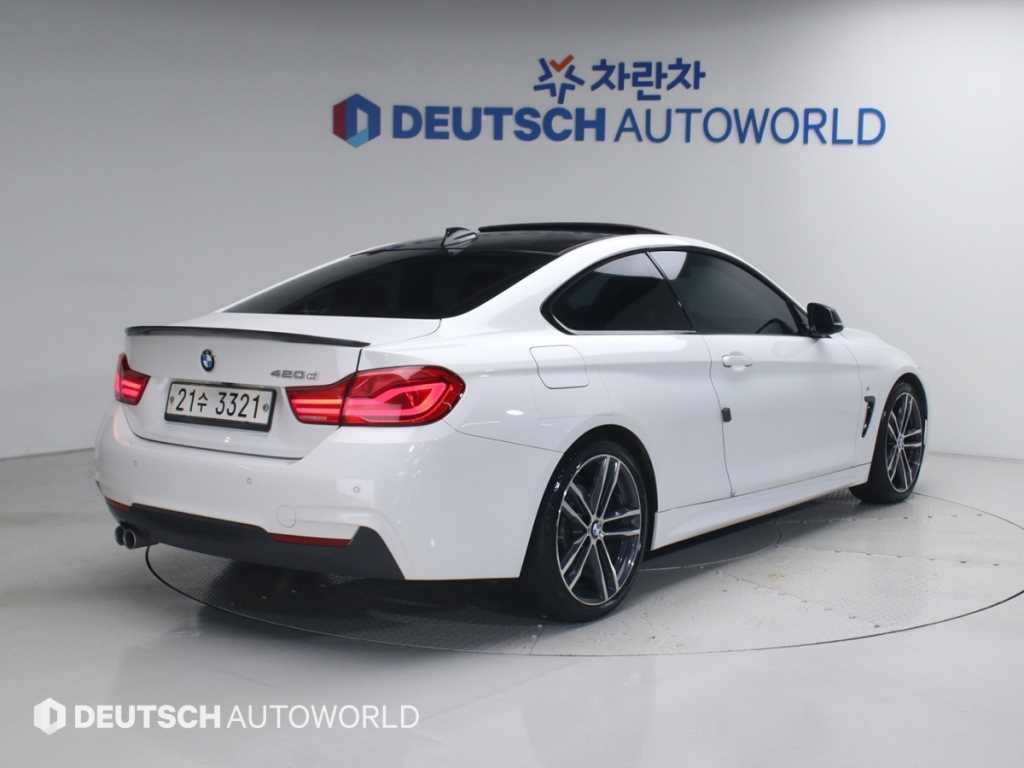 BMW 4시리즈 4시리즈 (F32) 420d 쿠페 M 스포츠 이미지 3