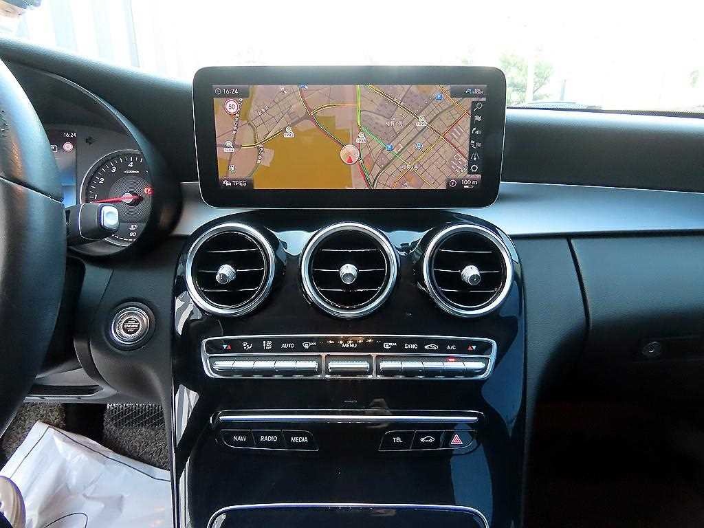 벤츠 C 클래스 C클래스 W205 C200 아방가르드 이미지 13