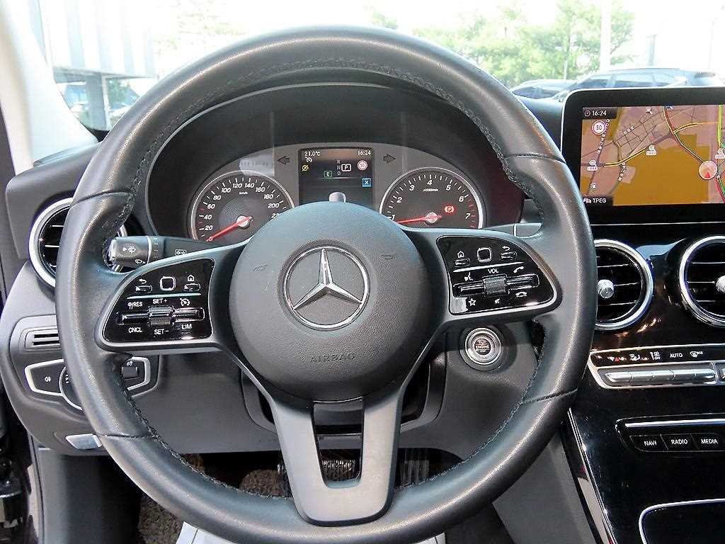 벤츠 C 클래스 C클래스 W205 C200 아방가르드 이미지 8