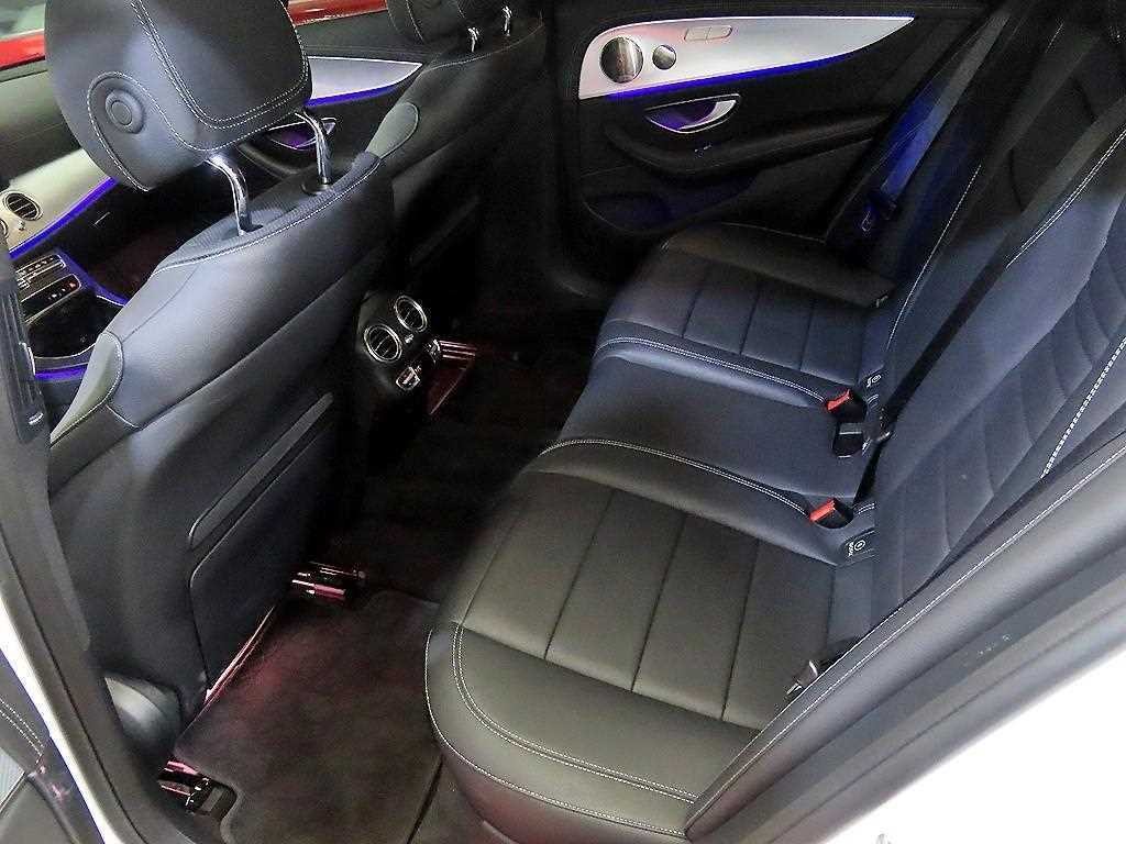 벤츠 E 클래스 E-클래스 W213 E350 4MATIC 아방가르드 이미지 7