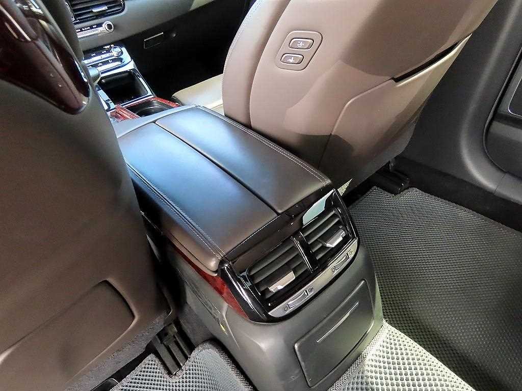 제네시스 EQ900 3.8 GDI AWD 프리미엄 럭셔리 이미지 15