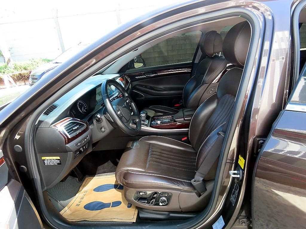 제네시스 EQ900 3.8 GDI AWD 프리미엄 럭셔리 이미지 5