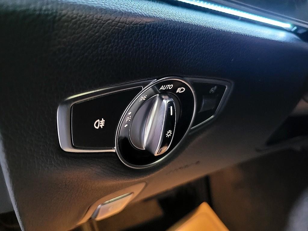 벤츠 E 클래스 E-클래스 W213 E300 아방가르드 이미지 14