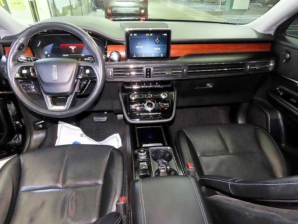 링컨 코세어 2.0 리저브 AWD 이미지 10