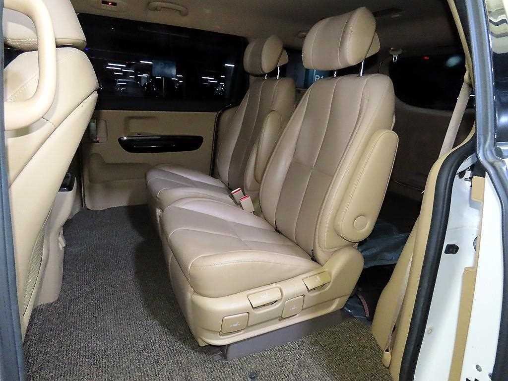 기아 카니발 올 뉴 카니발 디젤 7인승 리무진 프레지던트 이미지 7
