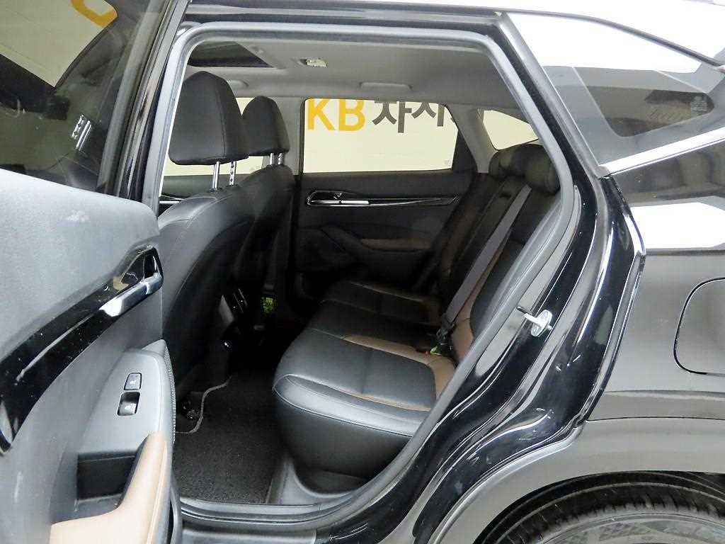 기아 셀토스 가솔린 1.6 터보 2WD 노블레스 이미지 14