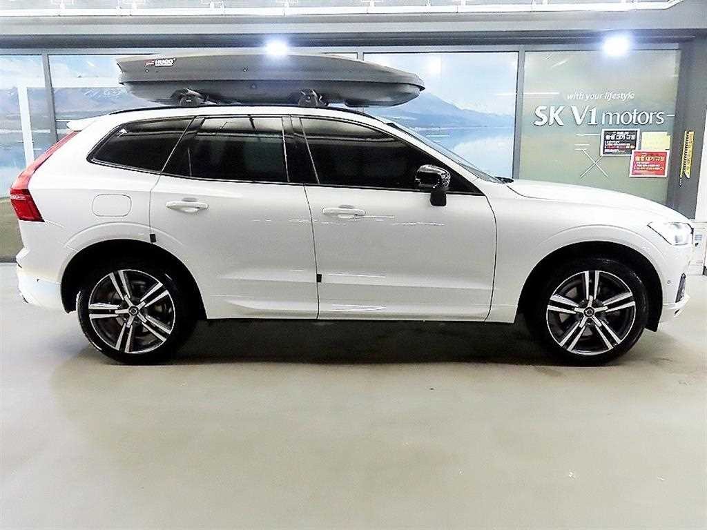볼보 XC60 XC60(2세대) T8 AWD R-디자인 이미지 3