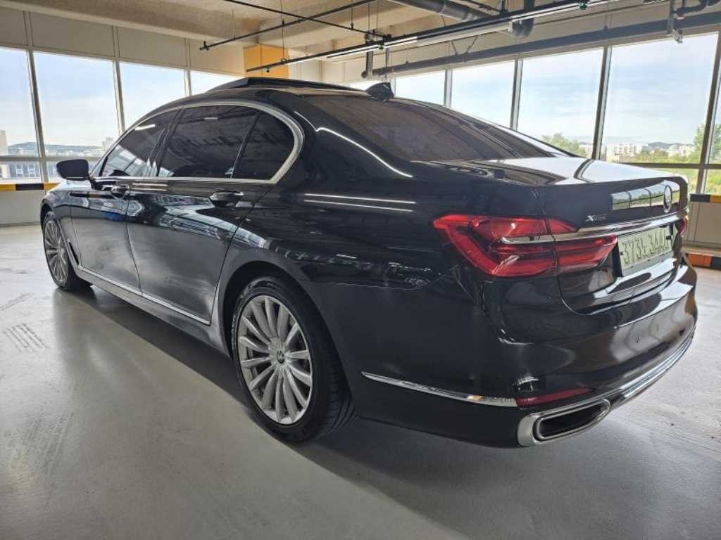 BMW 7시리즈 7시리즈 (G11) 740Ld xDrive 이미지 4