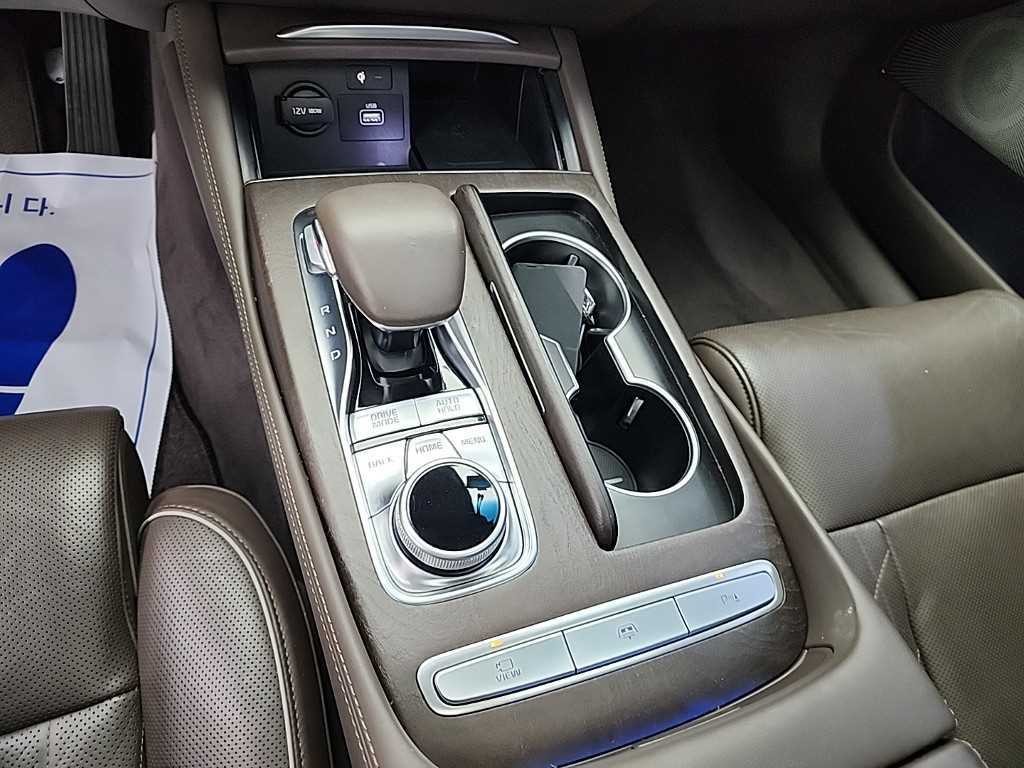 기아 K9 더 K9 3.8 GDI AWD 그랜드 플래티넘 이미지 8