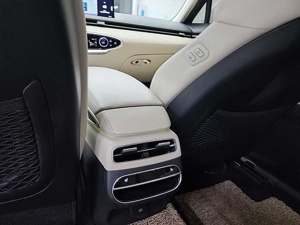 제네시스 GV70 2.5T 가솔린 AWD 기본형 이미지 13