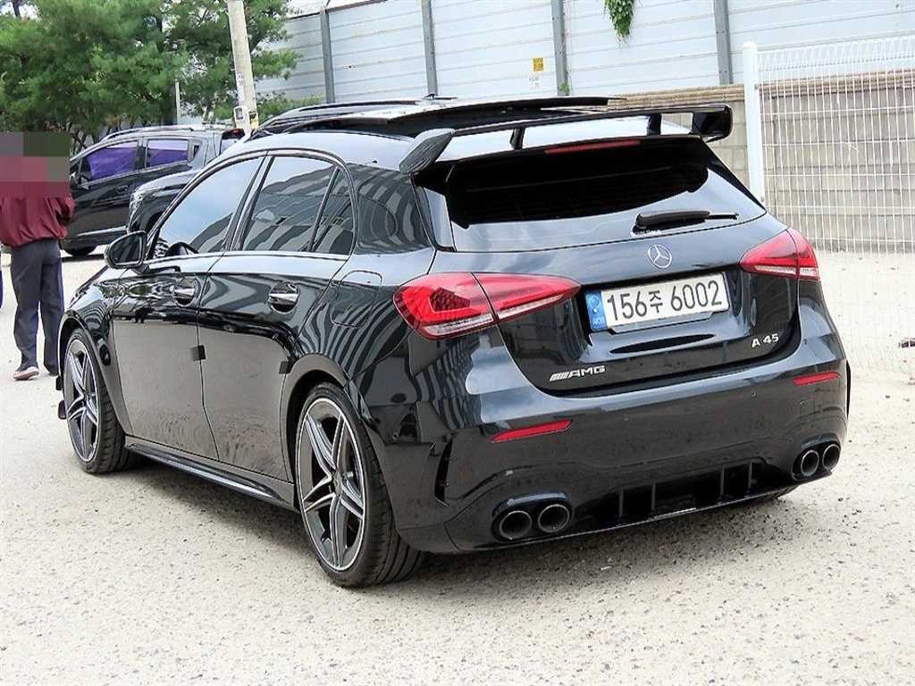 벤츠 A 클래스 A클래스 W177 AMG A45 4MATIC+ 해치백 이미지 3