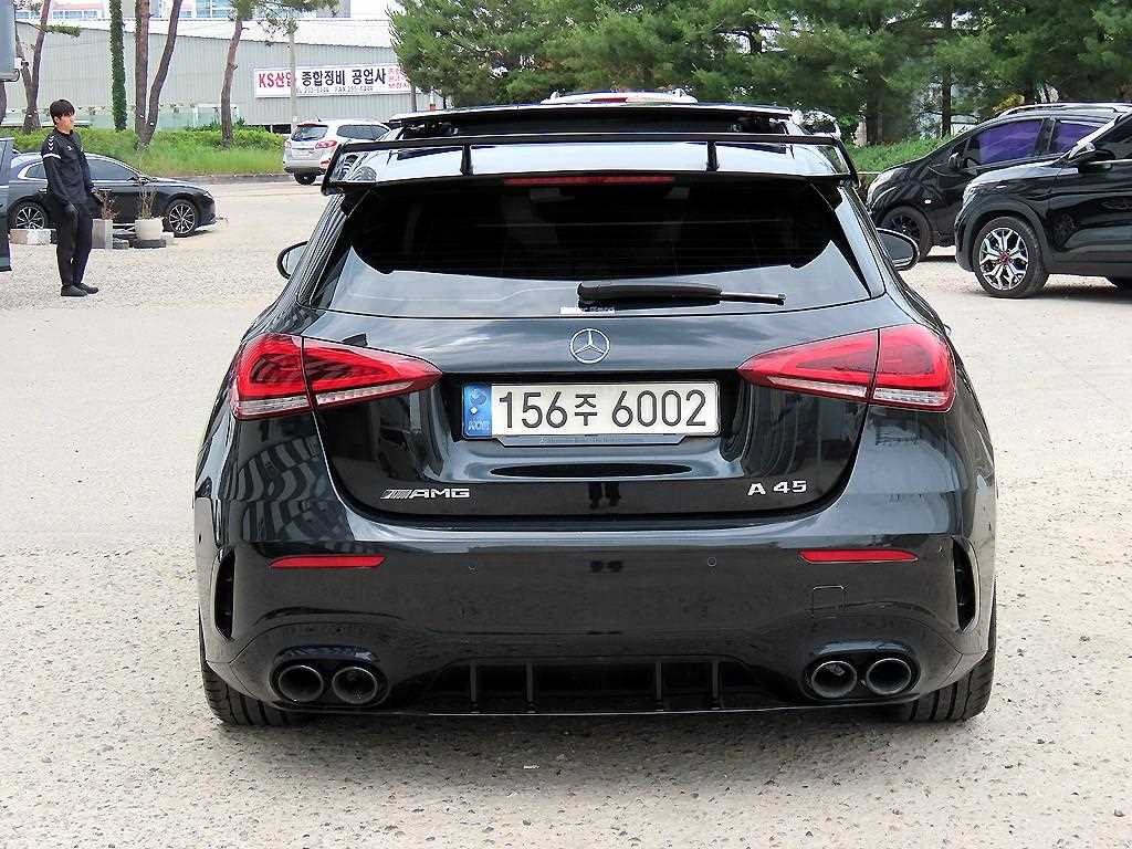 벤츠 A 클래스 A클래스 W177 AMG A45 4MATIC+ 해치백 이미지 4