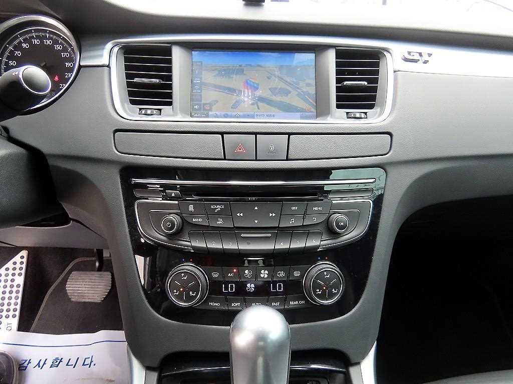푸조 508 2.2 GT 이미지 13