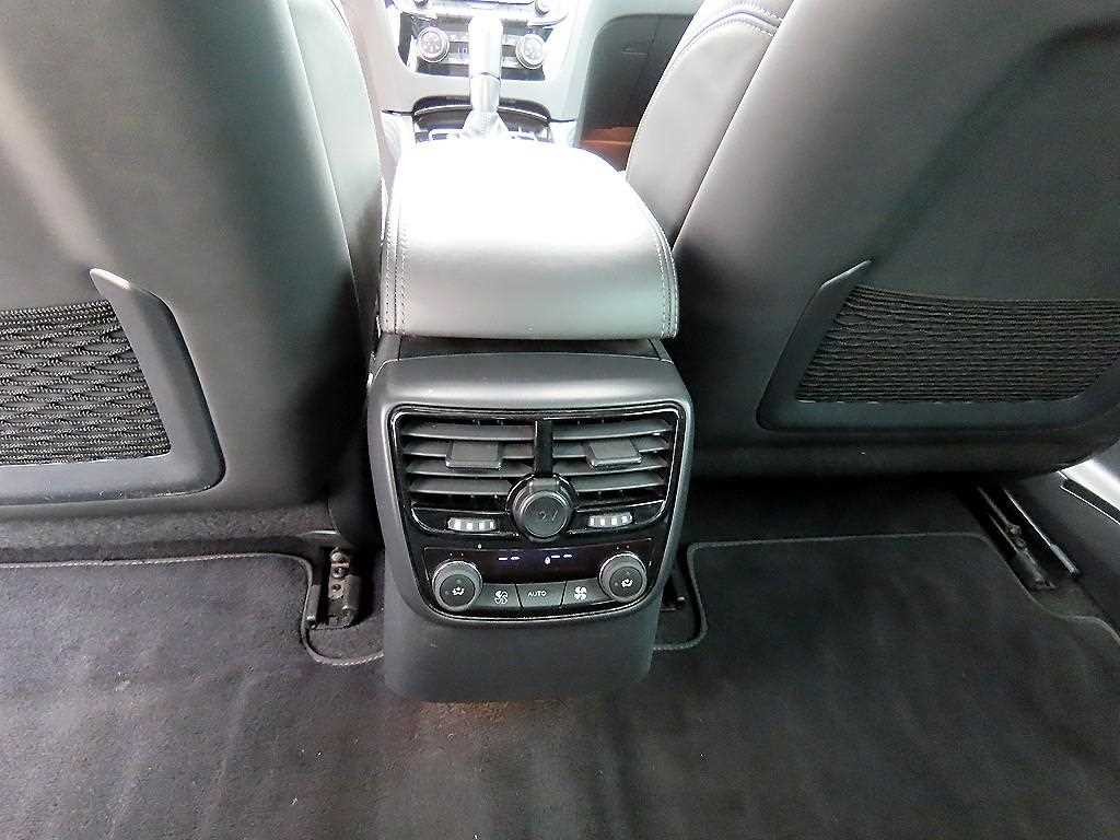 푸조 508 2.2 GT 이미지 16