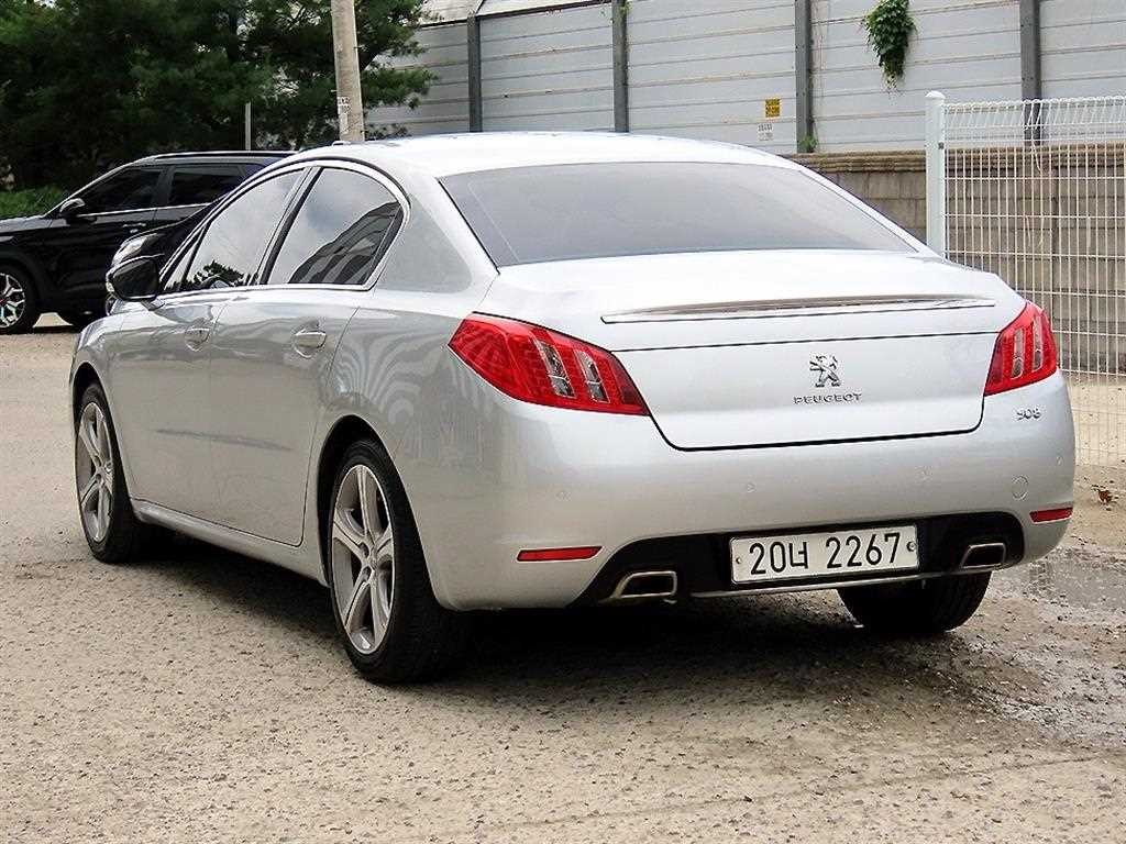 푸조 508 2.2 GT 이미지 3