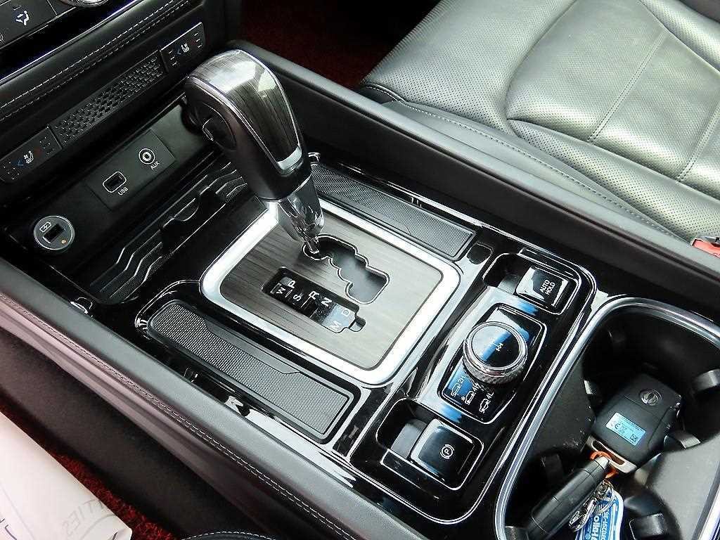 KG모빌리티(쌍용) 렉스턴 G4렉스턴 디젤 2.2 4WD 마제스티 이미지 10