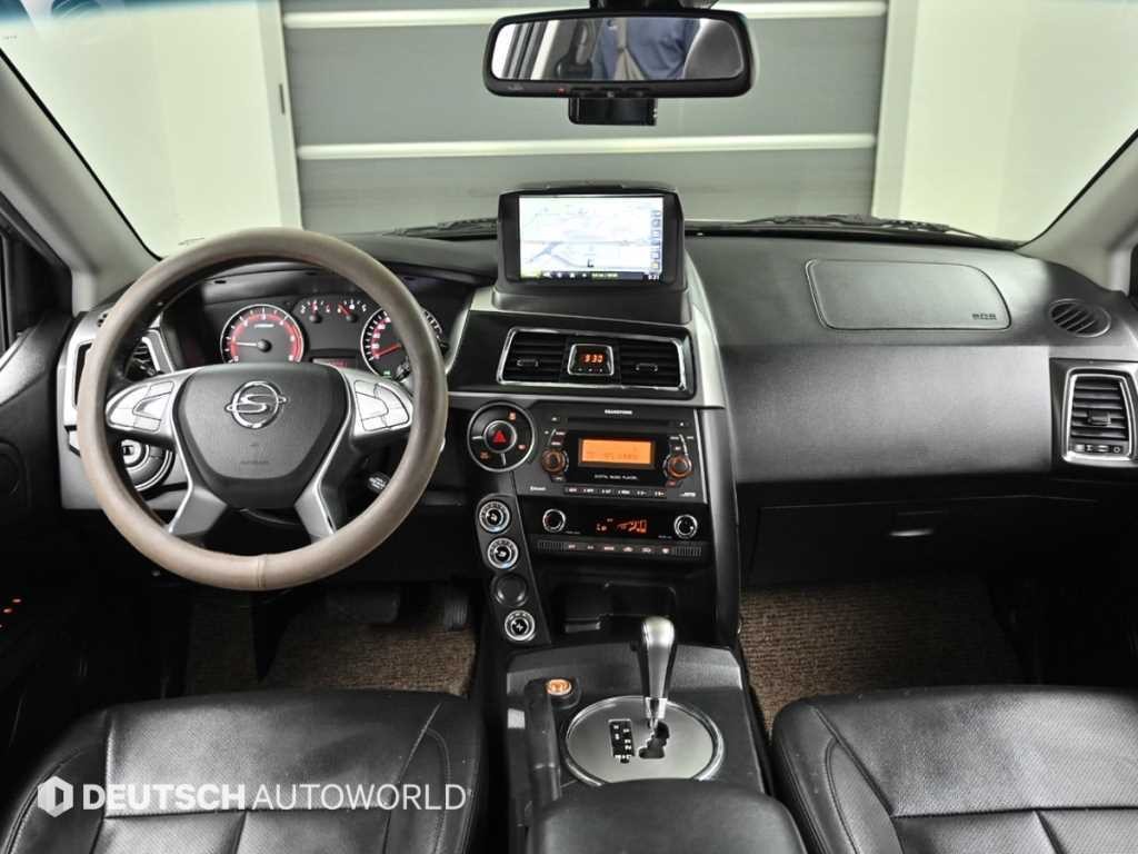 KG모빌리티(쌍용) 코란도 코란도스포츠 디젤 4WD 익스트림 이미지 7