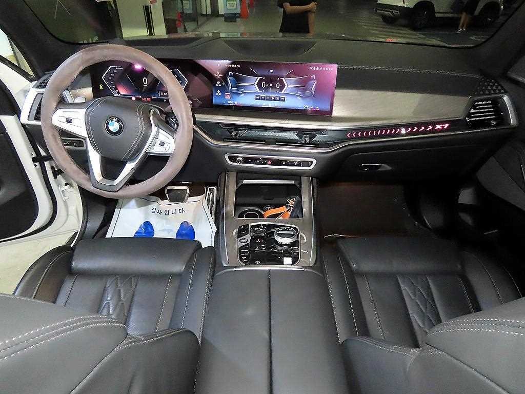 BMW X7 X7 (G07) xDrive 30d 디자인 퓨어 엑셀런스 6인승 이미지 10