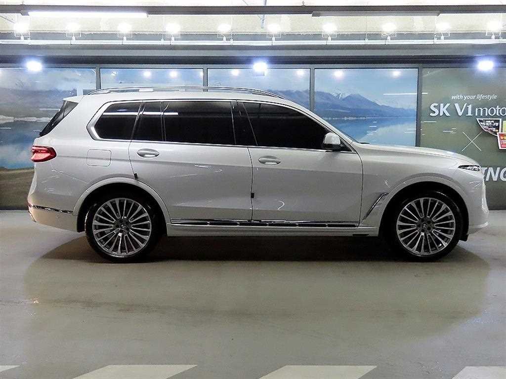 BMW X7 X7 (G07) xDrive 30d 디자인 퓨어 엑셀런스 6인승 이미지 3