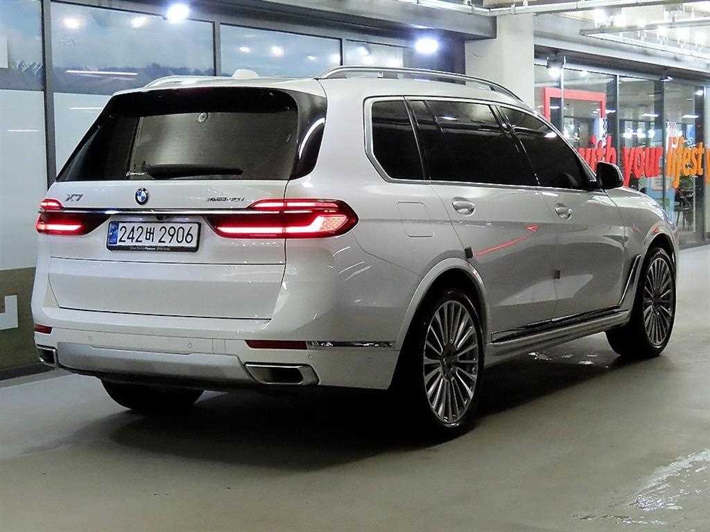 BMW X7 X7 (G07) xDrive 30d 디자인 퓨어 엑셀런스 6인승 이미지 4