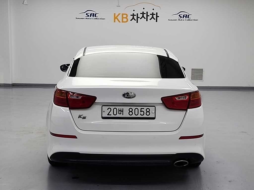 기아 K5 더 뉴 K5 2.0 디럭스 이미지 4