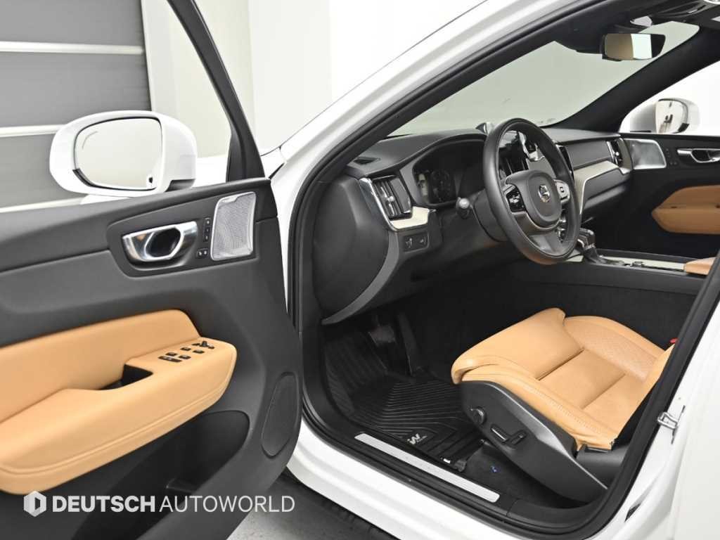 볼보 XC60 XC60(2세대) D5 AWD 인스크립션 이미지 11