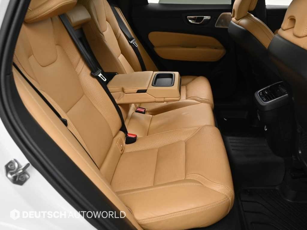 볼보 XC60 XC60(2세대) D5 AWD 인스크립션 이미지 12