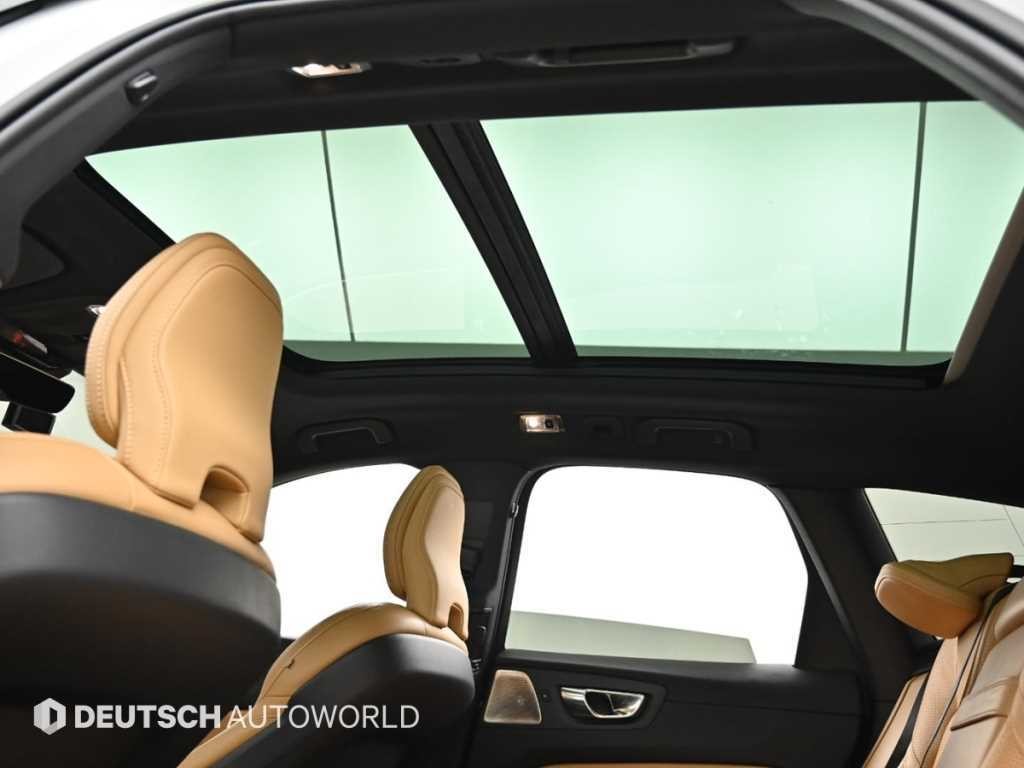 볼보 XC60 XC60(2세대) D5 AWD 인스크립션 이미지 18