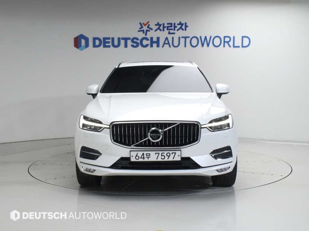 볼보 XC60 XC60(2세대) D5 AWD 인스크립션 이미지 3