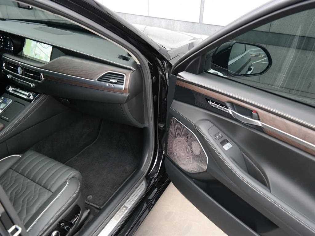 제네시스 G90 5.0 GDI AWD 리무진 프레스티지 이미지 12