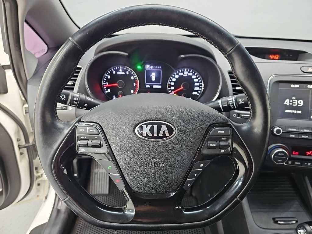 기아 K3 더뉴 K3 1.6 GDI 프레스티지 이미지 9