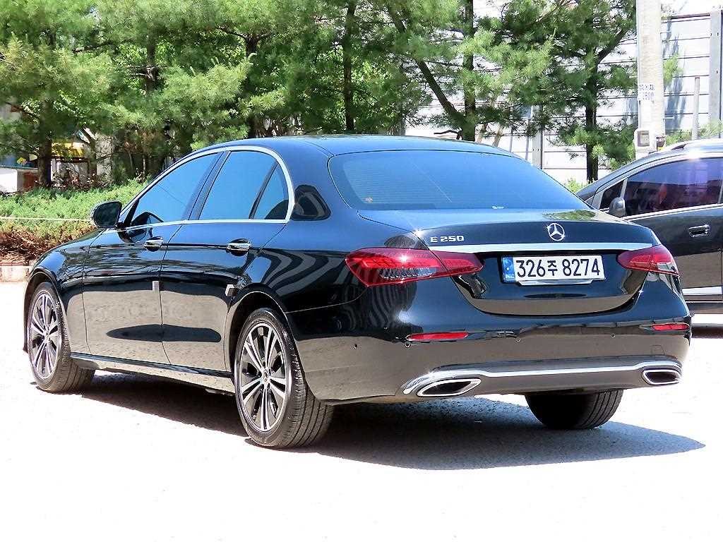 벤츠 E 클래스 E-클래스 W213 E250 아방가르드 이미지 3