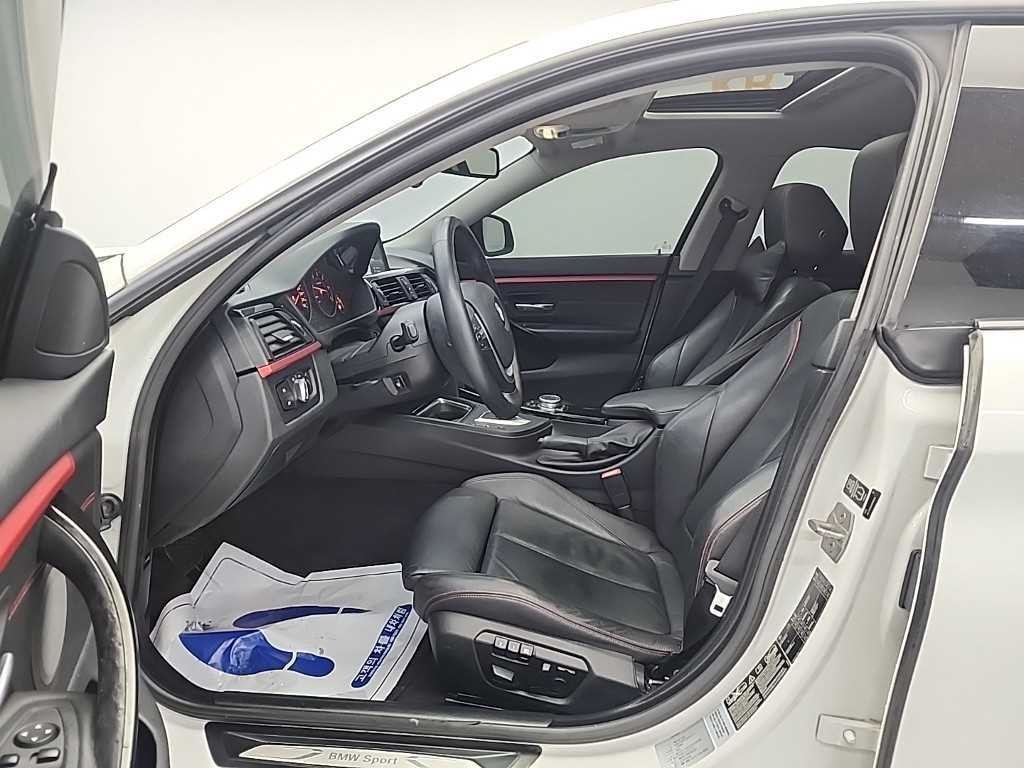 BMW 4시리즈 4시리즈 (F32) 420d xDRIVE 그란쿠페 이미지 11