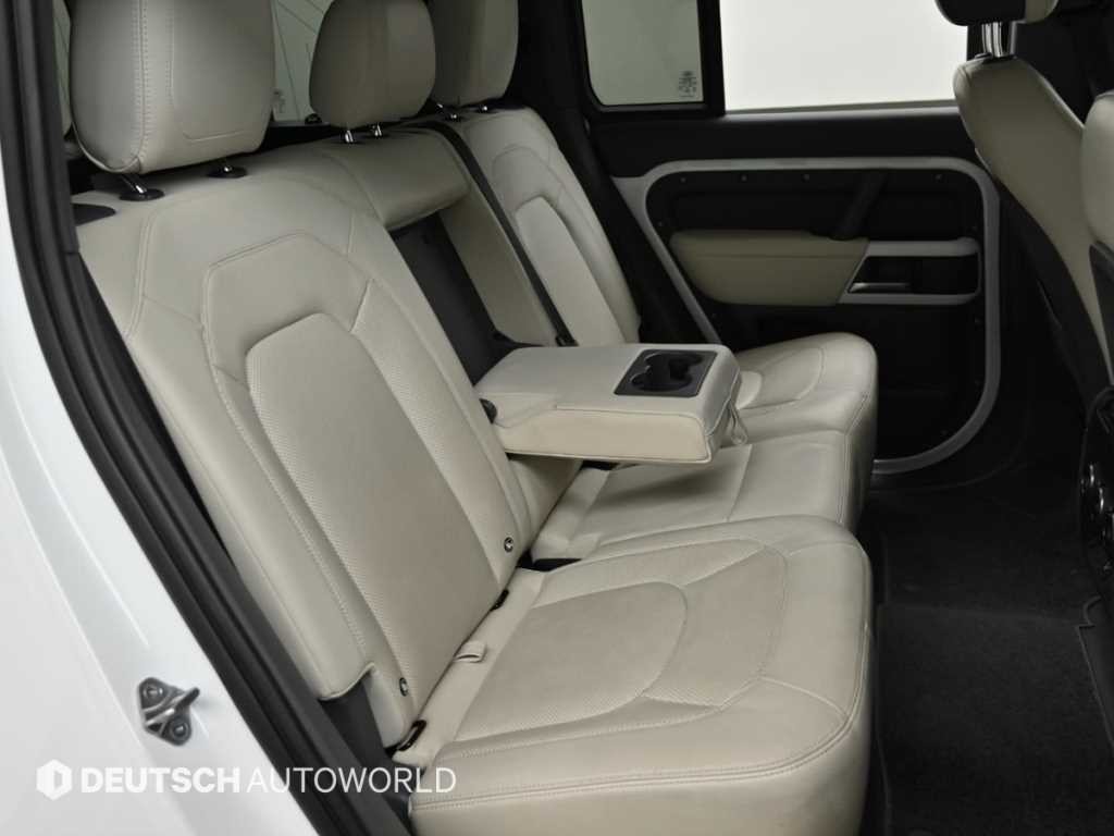 랜드로버 디펜더 디펜더 (L663) 110 D300 HSE 이미지 12