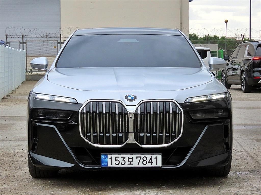 BMW 7시리즈 7시리즈 (G70) 740i sDrive M 스포츠 이미지 1