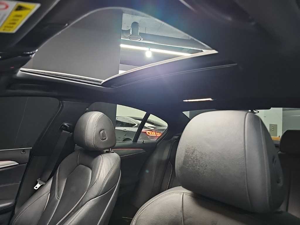 BMW 5시리즈 5시리즈 (G30) 520d M 스포츠 플러스 이미지 14