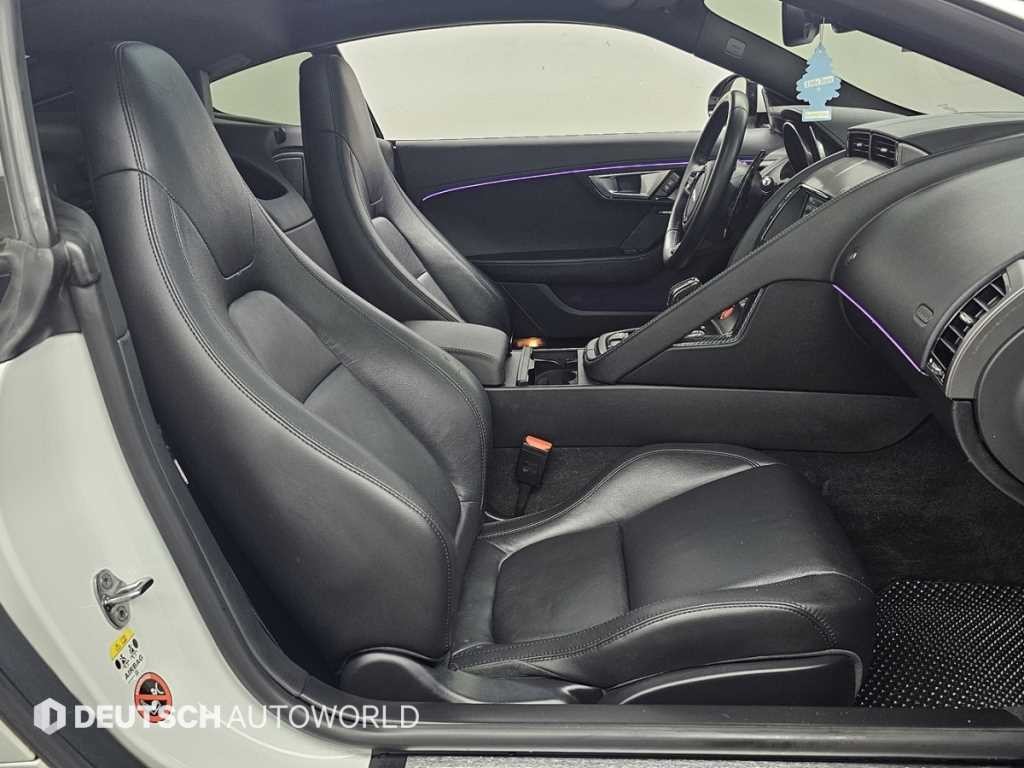 재규어 F-TYPE 3.0 S 쿠페 이미지 10