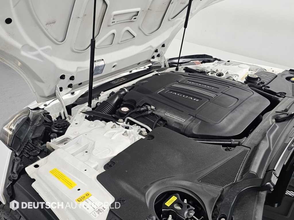 재규어 F-TYPE 3.0 S 쿠페 이미지 6