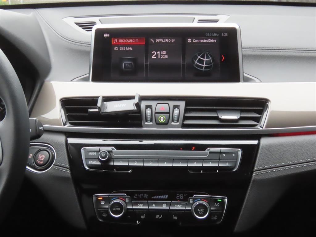 BMW X1 X1 (F48) xDrive 20i xLine 이미지 10