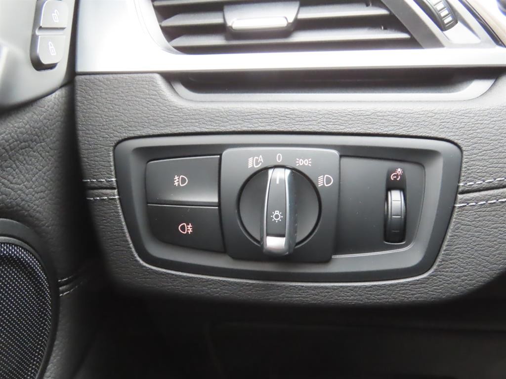 BMW X1 X1 (F48) xDrive 20i xLine 이미지 14
