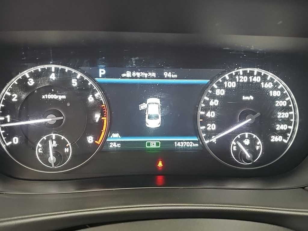 제네시스 EQ900 3.3 T-GDI AWD 프리미엄 럭셔리 이미지 6