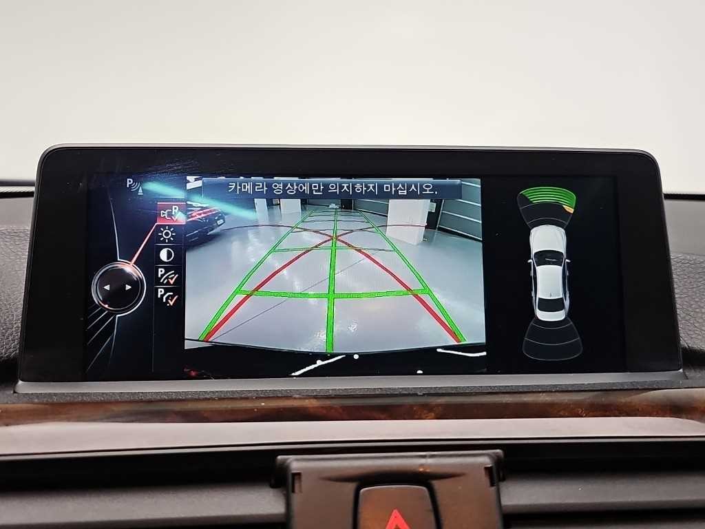 BMW 3시리즈 3시리즈 (F30) 320d 이미지 15