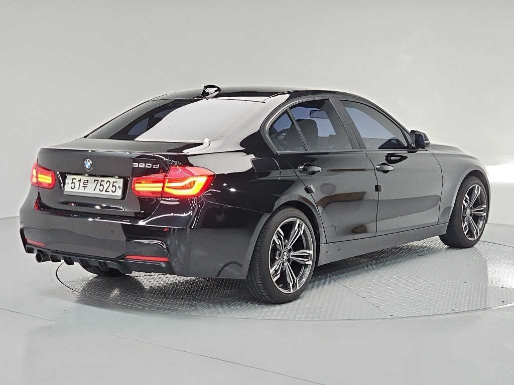 BMW 3시리즈 3시리즈 (F30) 320d 이미지 4