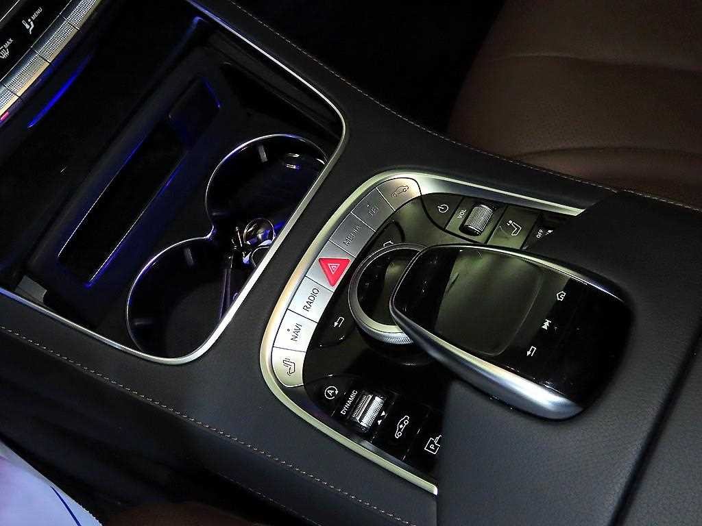 벤츠 S 클래스 S클래스-W222 S 350 d 4MATIC AMG Line 이미지 13