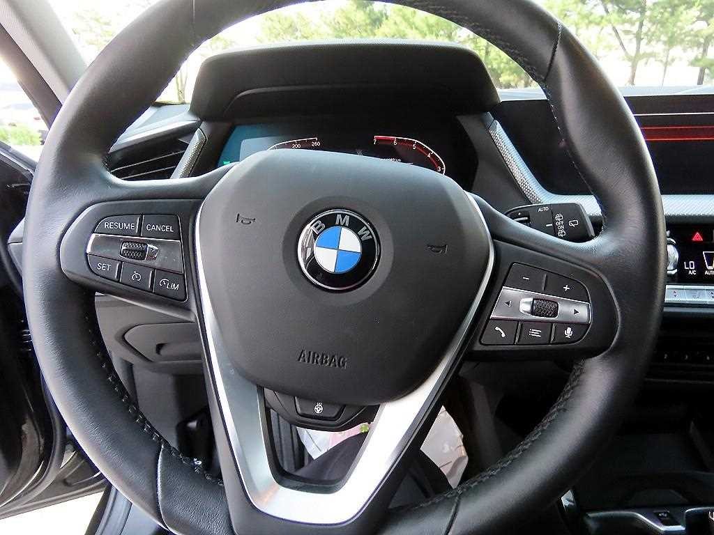 BMW 1시리즈 1시리즈 (F40) 120i 스포츠 이미지 8