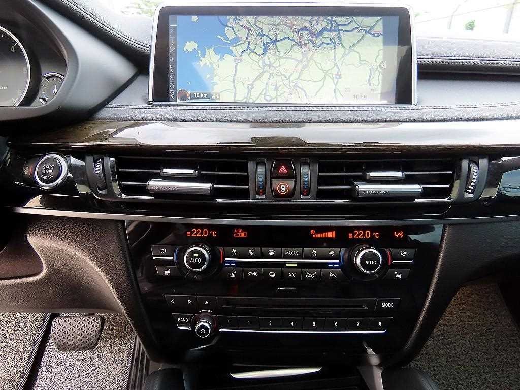 BMW X6 X6 (F16) xDrive 40d 이미지 12