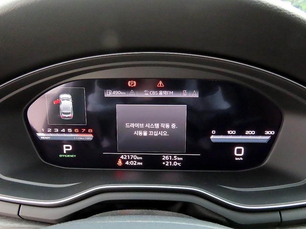 아우디 A5 A5 (F5) 40 TFSI 콰트로 프리미엄 스포트백 이미지 9