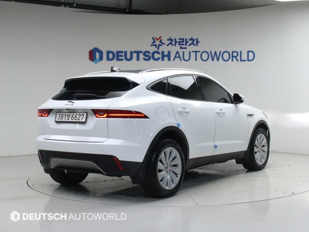 재규어 E-PACE D180 S 이미지 2