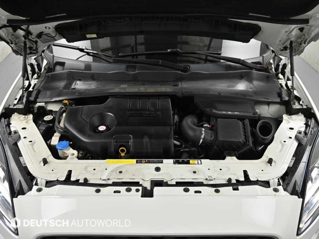 재규어 E-PACE D180 S 이미지 6